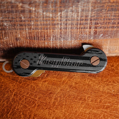 Black-and-Gray-Flag-Aluminum-UV-Printed-KeyBar-Key-and-Tool-Holder-closed-front