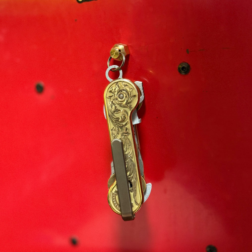 Small MagNut Quick Release System